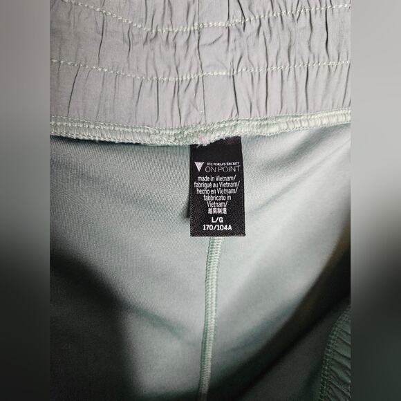 Victoria Secret On Point Running Short - Picture 4 of 5